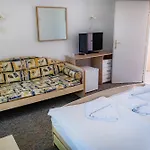 Hotel Ce Napfeny 3*