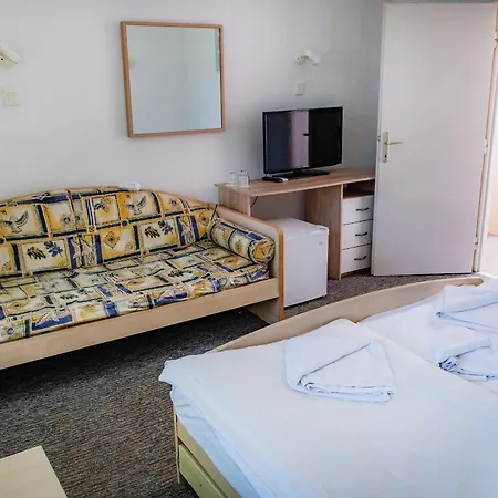 Hotel Ce Napfeny 3*