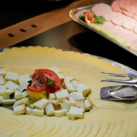 Ce Napfeny Ξενοδοχείο 3*